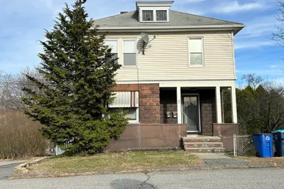 7 Wingate St 1