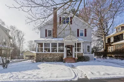 17 Harlow Ave 1