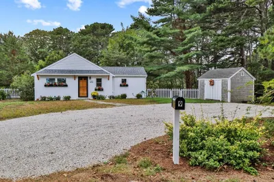 9 Herring Run Rd