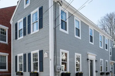 11 Williams St #1
