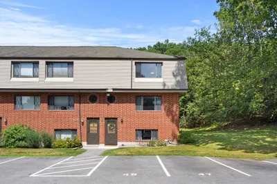 404 Farrwood Dr #404 1