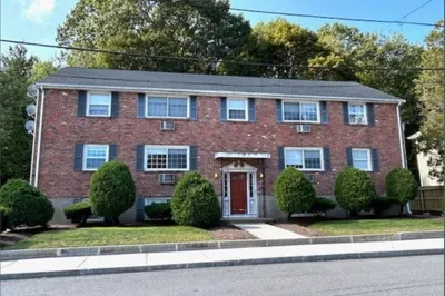 41 Mullin Ave #2 1