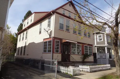 13-15 Fairmont St 1