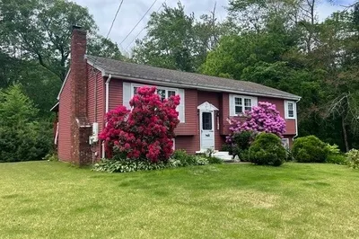 126 Oak Street 1