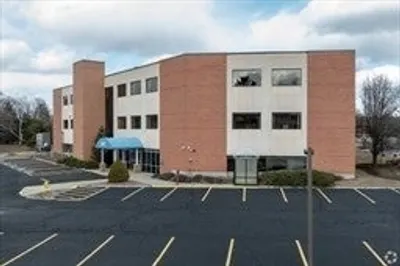 106 E Main St 1