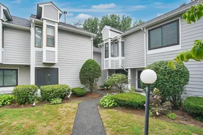 363 Nassau Dr #363 1
