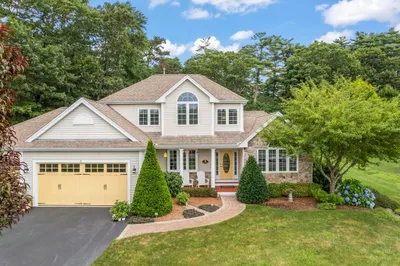 6 Bogside Dr 1