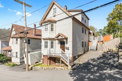 8 Windsor Ave #1