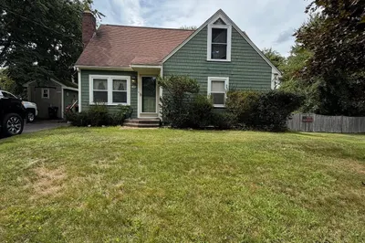 211 Alger St 1