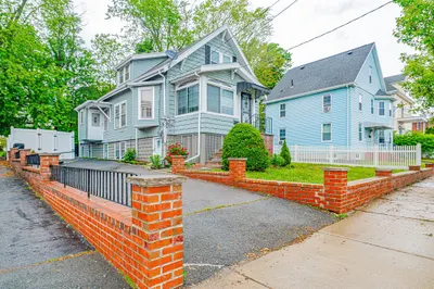 33 Olive St 1