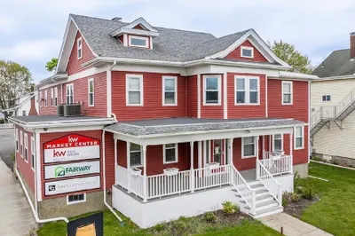954 Plymouth Ave 1