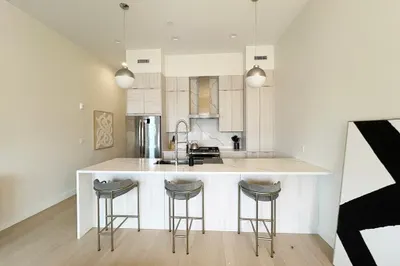 360 Meridian Street #7