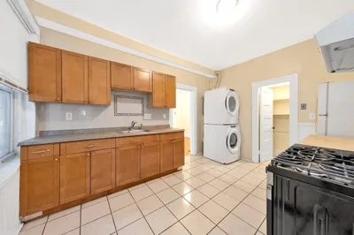 44 Brackett St #1