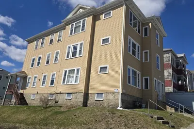 3 North Woodford St #2 1