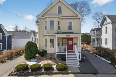 15 Hayden St 1