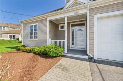 70 Endicott #601 1