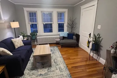 35 Mendelssohn St #2