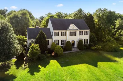 10 Blueberry Ln 1