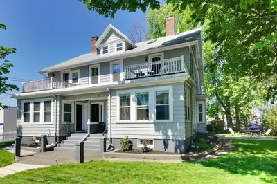 35 Howard St #2