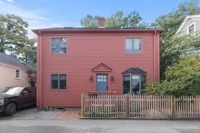 7 Murdock St #7