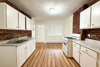 79 Morris Street #C