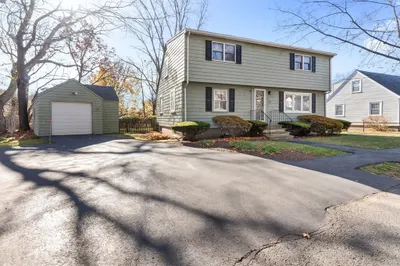 33 Proctor Cir