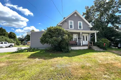 21 Charlton Street #B