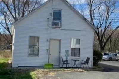 697 Main Street #3 1