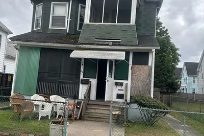 89 Grand St
