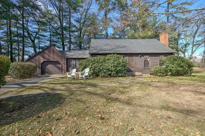 33 Lynnwood Dr