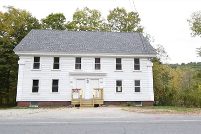 384 Main Street 1