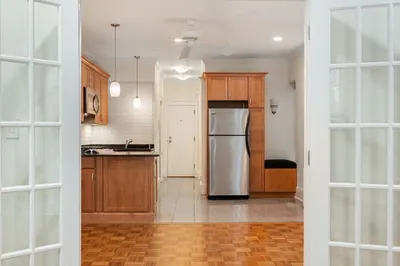 76 Phillips Street #4