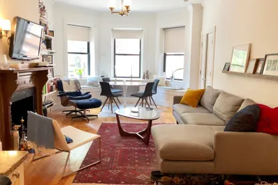 247 Newbury Street #2R 1