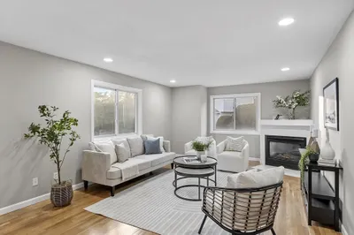377 Captain Eames Cir #377