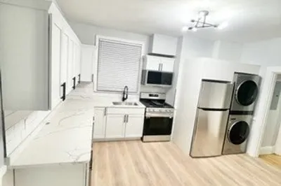 33 Oak St #3 1