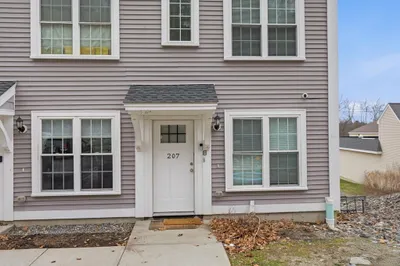 89 West Main St #207 1