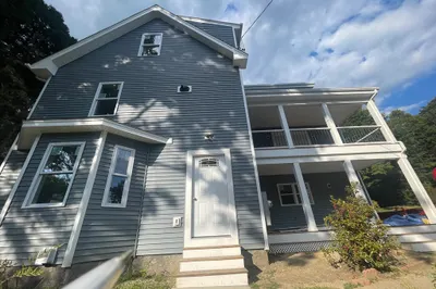 164 Ashburnham St 1