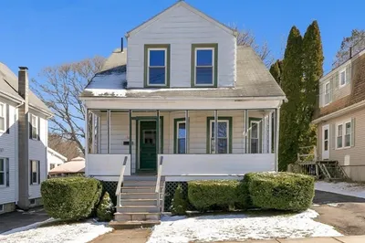 16 Giles Avenue 1