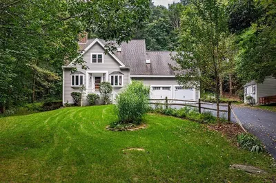 84 Town Farm Rd 1