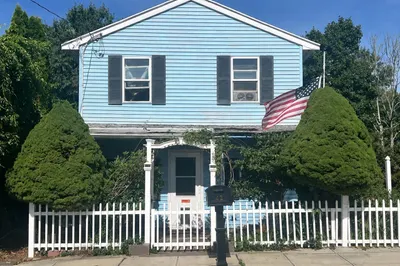 42 Milton St 1