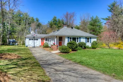 19 Delmor Ave