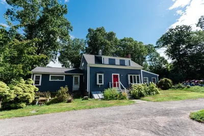 189 Reservoir Ave
