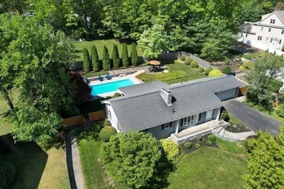 805 Summer Street 1