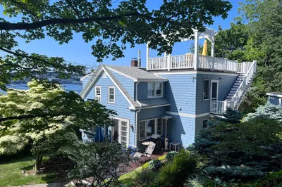 210 East Main Street 1