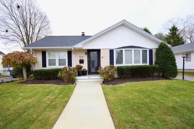 44 Whittenton St