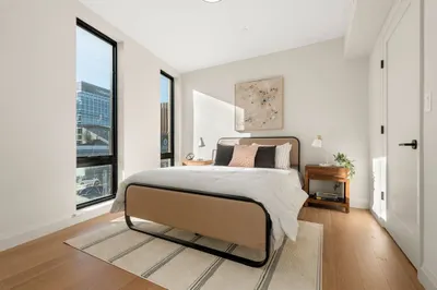 100 Lincoln Street #403
