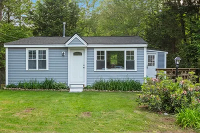 49 Lakeshore Dr 1