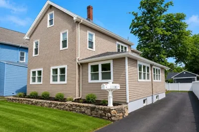 8 Damon St 1