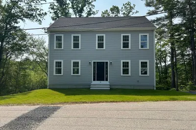 18 Columbine Rd