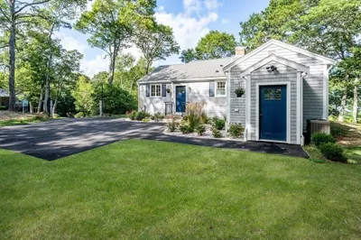 39 Lakewood Dr 1